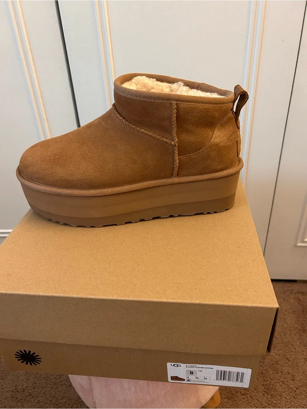 UGG classic ultra
